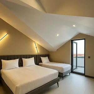 Park & Private Transportation Istanbul Airport-by Loft Hotel Arnavutkoy
